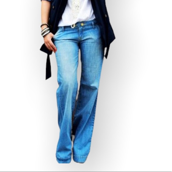 Like NEW! French Comptoir Des Cotonniers Blue Flare Jeans from - Picture 1 of 7